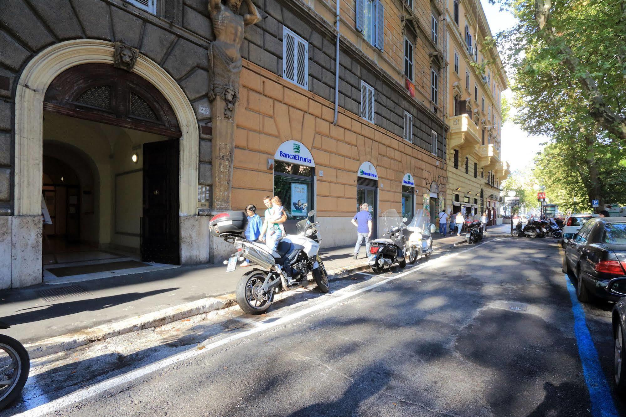 Domus Avi Vaticano Roma Exterior foto